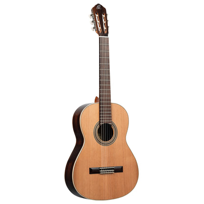 ORTEGA Traditional Series 4/4 Nylon String Guitar 6-String + Pro Gigbag