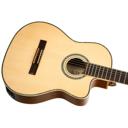 ORTEGA Family Series Pro 4/4 Classical Guitar 6 String - Solid Spruce / Mahogany Natural + Bag