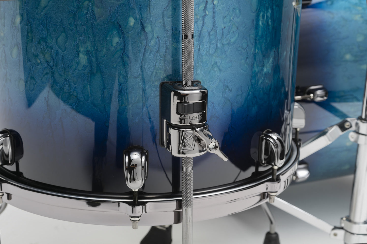 TAMA Starclassic Maple Lacquer Shell Kit 4 teilig - Molten Electric Blue Burst/Black Nickel HW