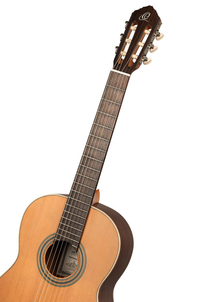 ORTEGA Traditional Series 4/4 Konzertgitarre 6-String + Pro Gigbag