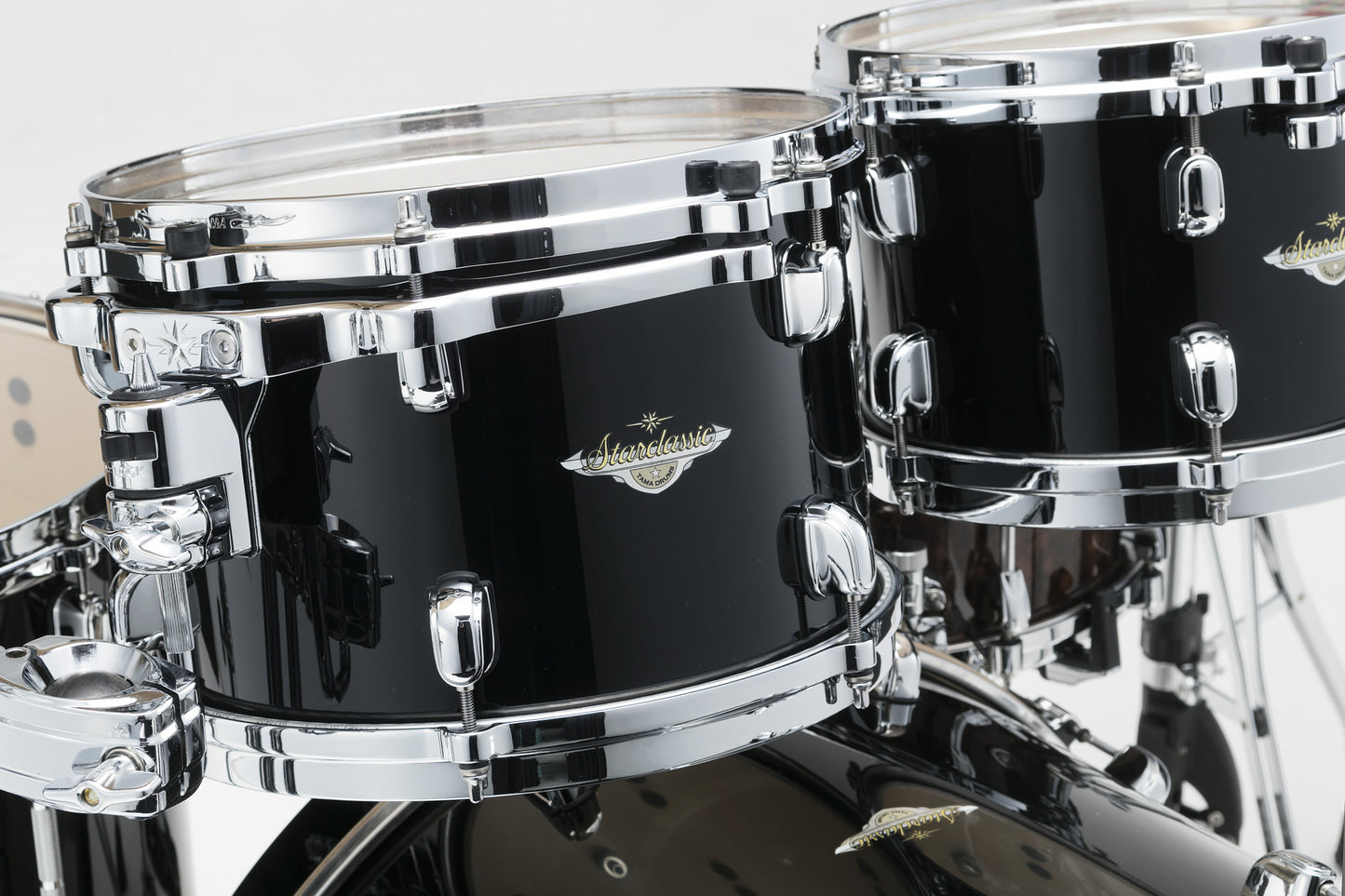 TAMA Starclassic Maple Lacquer Shell Kit 4 pcs - Piano Black/Chrome HW
