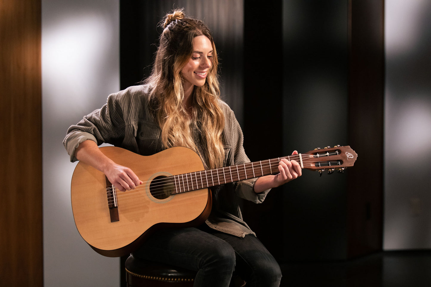 ORTEGA Student Series 4/4 Konzertgitarre 6-String - Natural