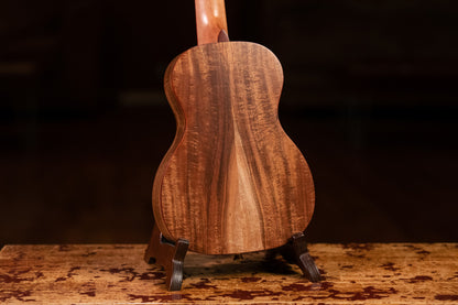 ORTEGA Timber Serie Konzert Ukulele 4 String - Acacia Natural + Bag