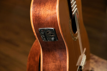 ORTEGA Performer Series 4/4 Konzertgitarre 6-String - Natural + Gigbag