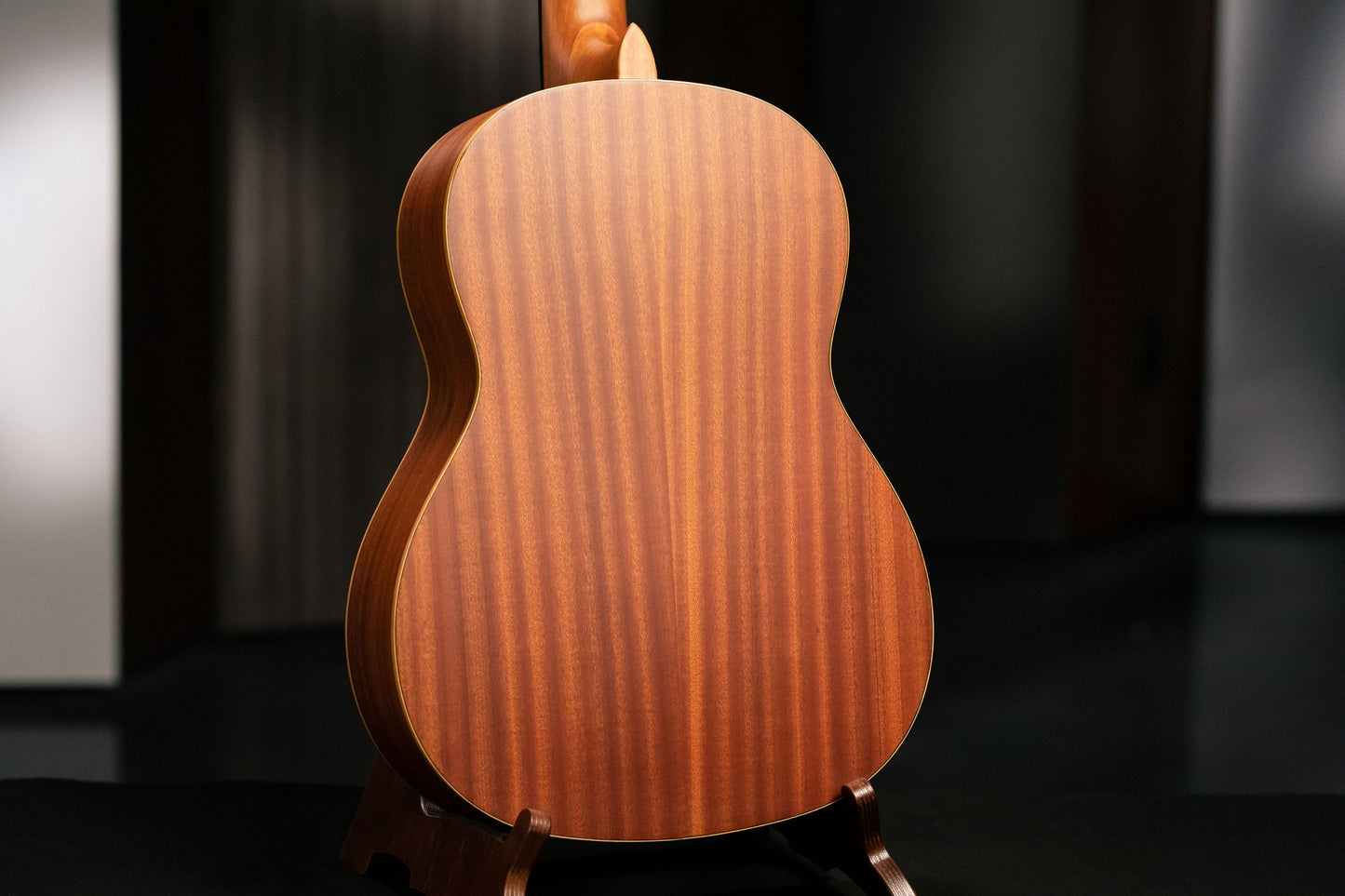 ORTEGA Family Series 4/4 Konzertgitarre 6 String - Mahagoni Natur + Bag