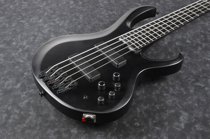 IBANEZ Iron Label BTB Electric Bass 5-String - Black Flat