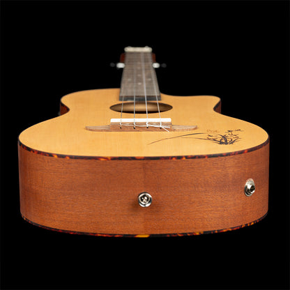 ORTEGA Bonfire Series Preamp Baritone Ukulele 4 String - Spruce/Sapele Natural