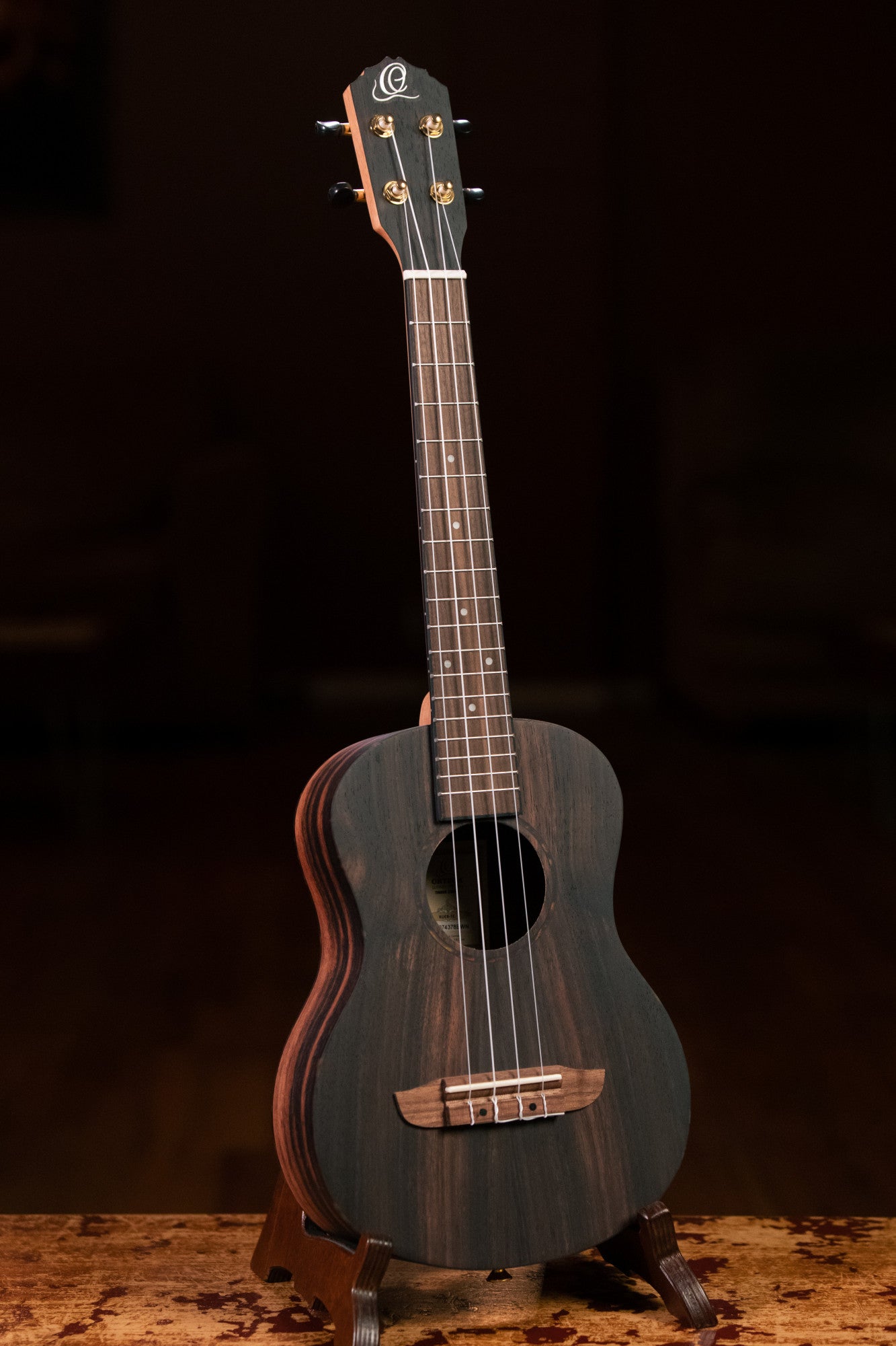 ORTEGA Timber Serie Tenor Ukulele 4 String - Ebony Natural + Bag