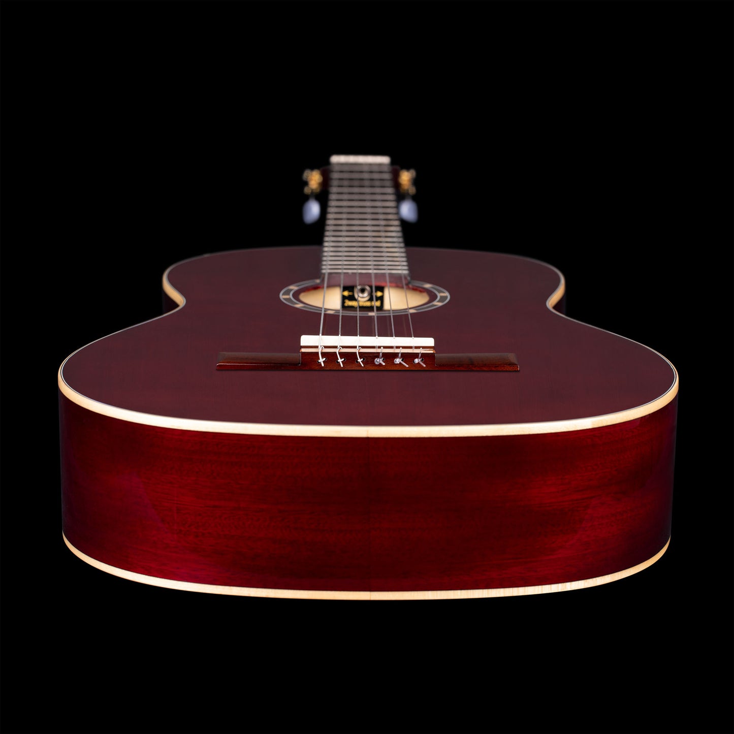 ORTEGA Family Series Pro 4/4 Slim Neck Konzertgitarre 6 String - Weinrot + Bag