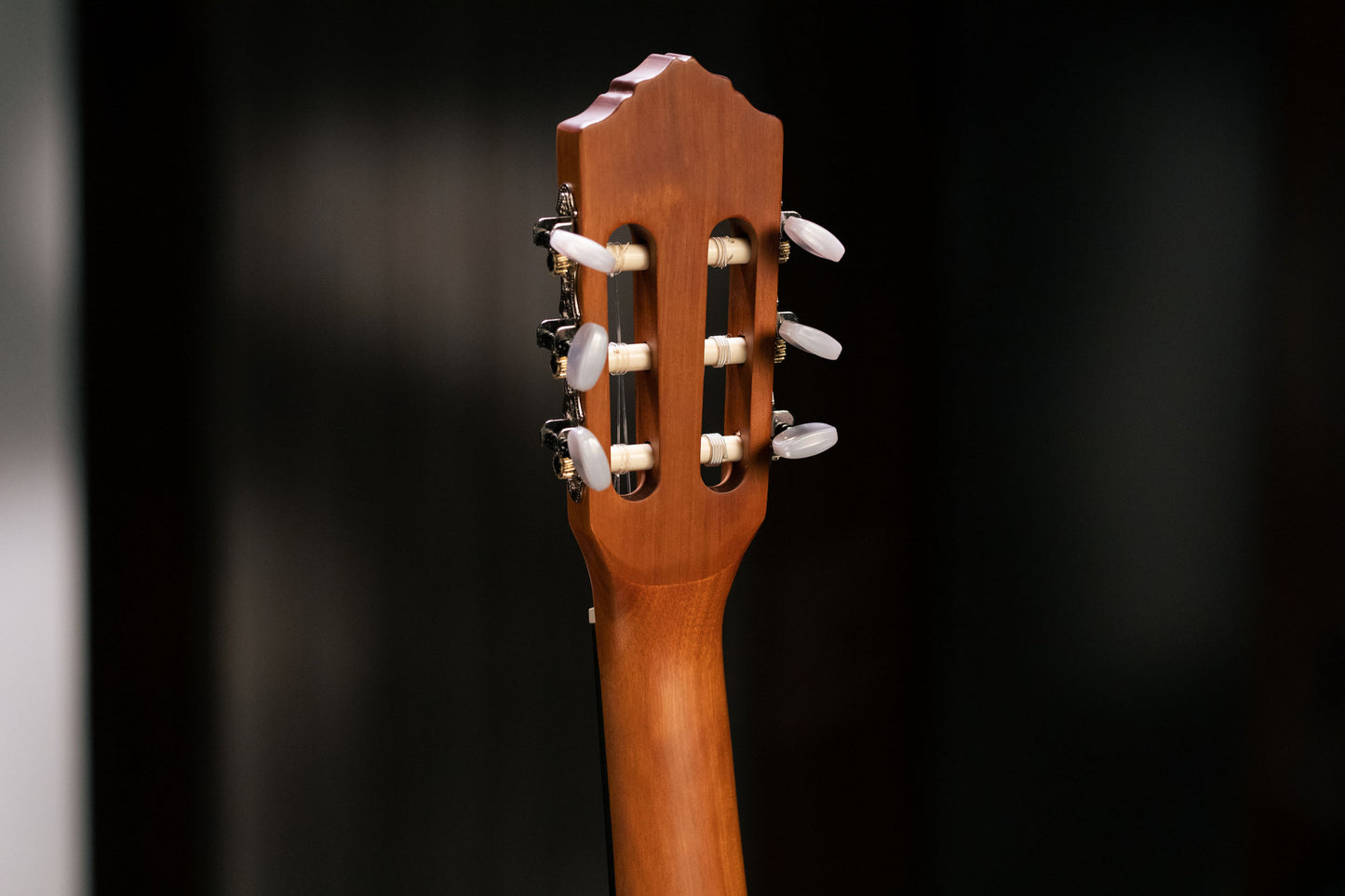 ORTEGA Family Series 7/8 Konzertgitarre 6 String - Mahagoni Natur + Bag