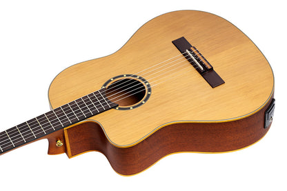 ORTEGA Family Series Pro 4/4 Slim Neck Konzertgitarre 6 String Lefty - Massive Zeder / Mahagoni Natur + Bag