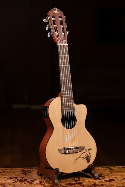 ORTEGA Mini Travel Series 1/8 Guitar 6-String - Natural