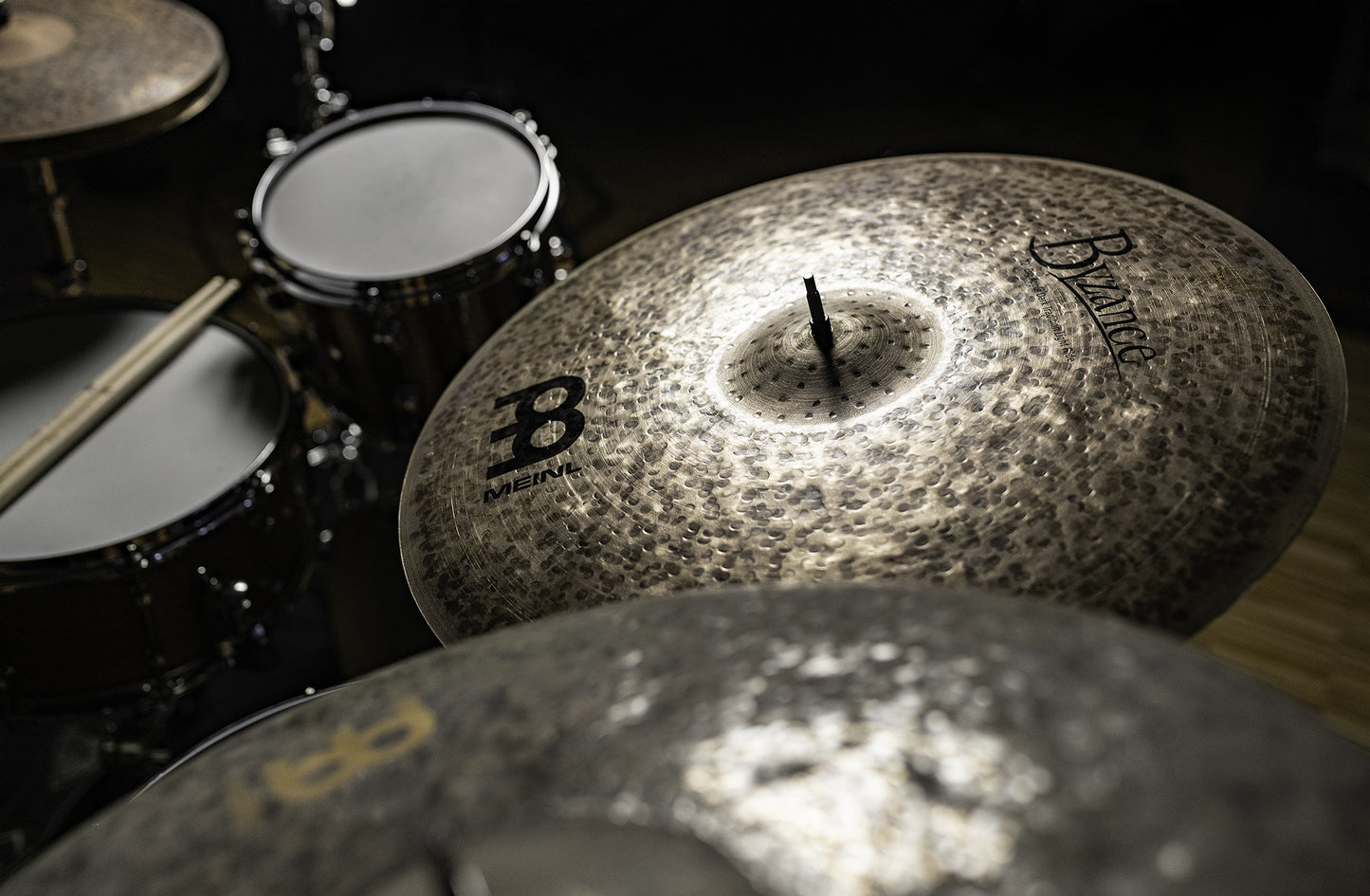 MEINL Cymbals Byzance Dark Big Apple Tradition Light Ride - 22"