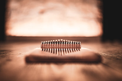 Meinl Sonic Energy Solid Kalimba, 17 Töne, schwarze Walnuss