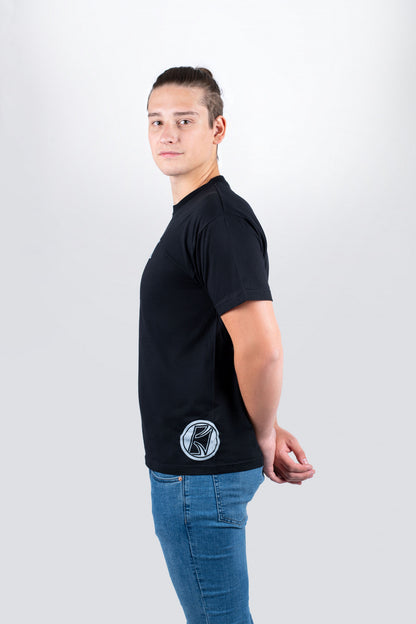 TAMA T-Shirt in schwarz mit weißem Logo auf der Brust