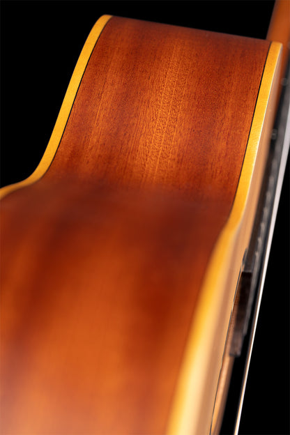 ORTEGA Family Series Pro 4/4 Slim Neck Konzertgitarre 6 String - Zeder / Mahagoni Natur + Bag