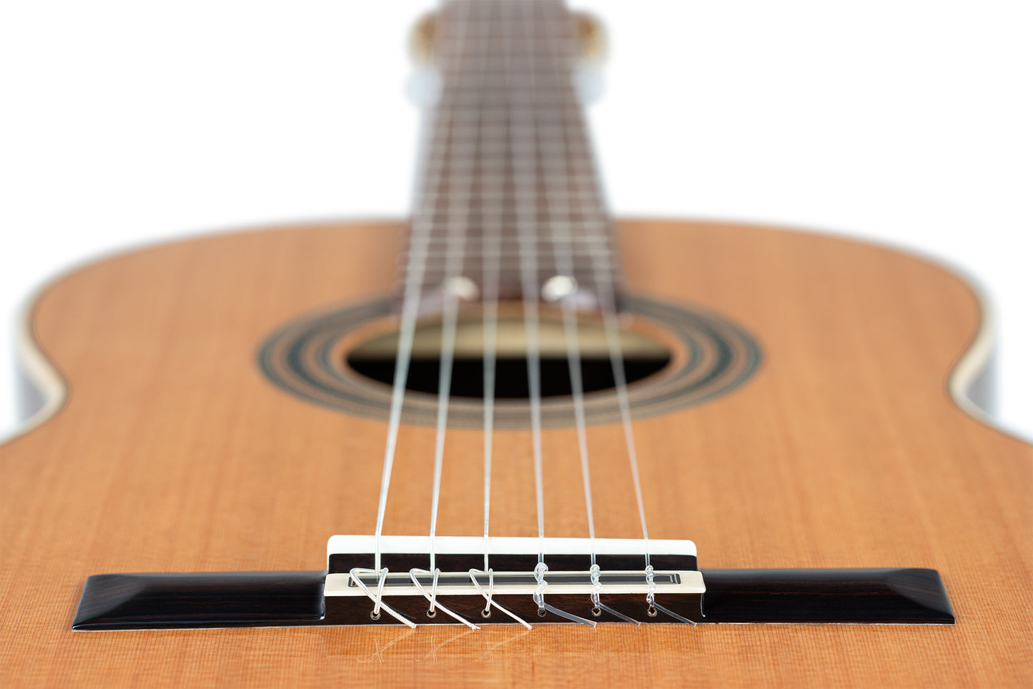 ORTEGA Traditional Series 4/4 Konzertgitarre 6-String + Pro Gigbag