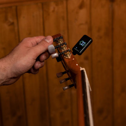 ORTEGA Multi-Mode Headstock-Tuner