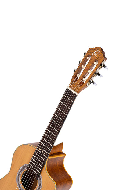 ORTEGA Requinto Series Pro 1/2 Akustikgitarre 6-String - Natural + Gigbag