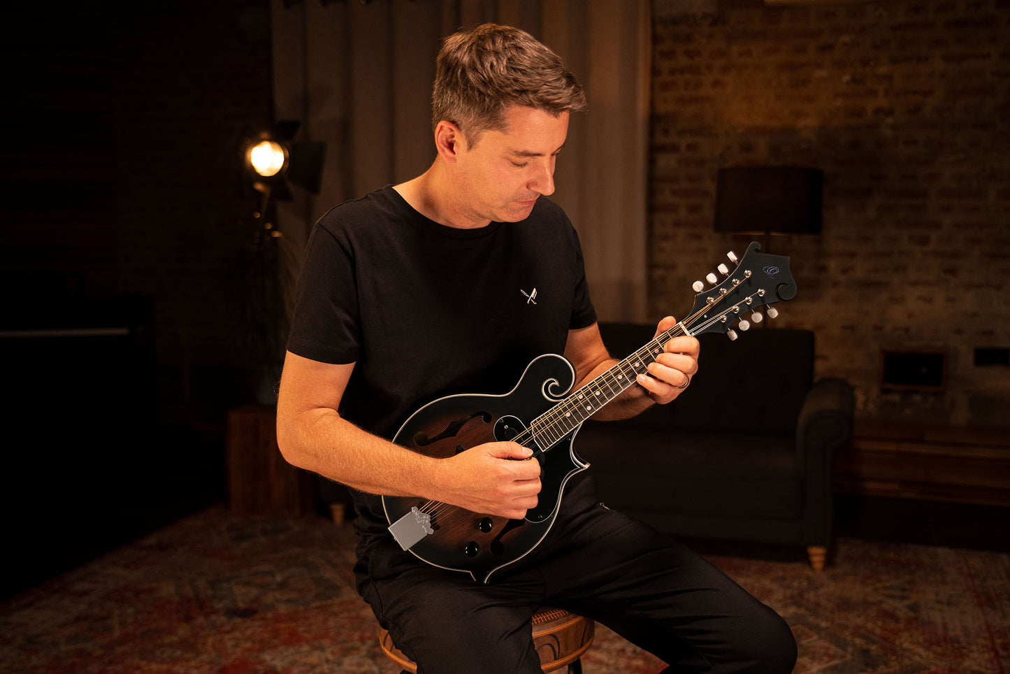 ORTEGA Americana Series F-Style Mandolin 8 String - Spruce / Maple Satin Whiskey Burst