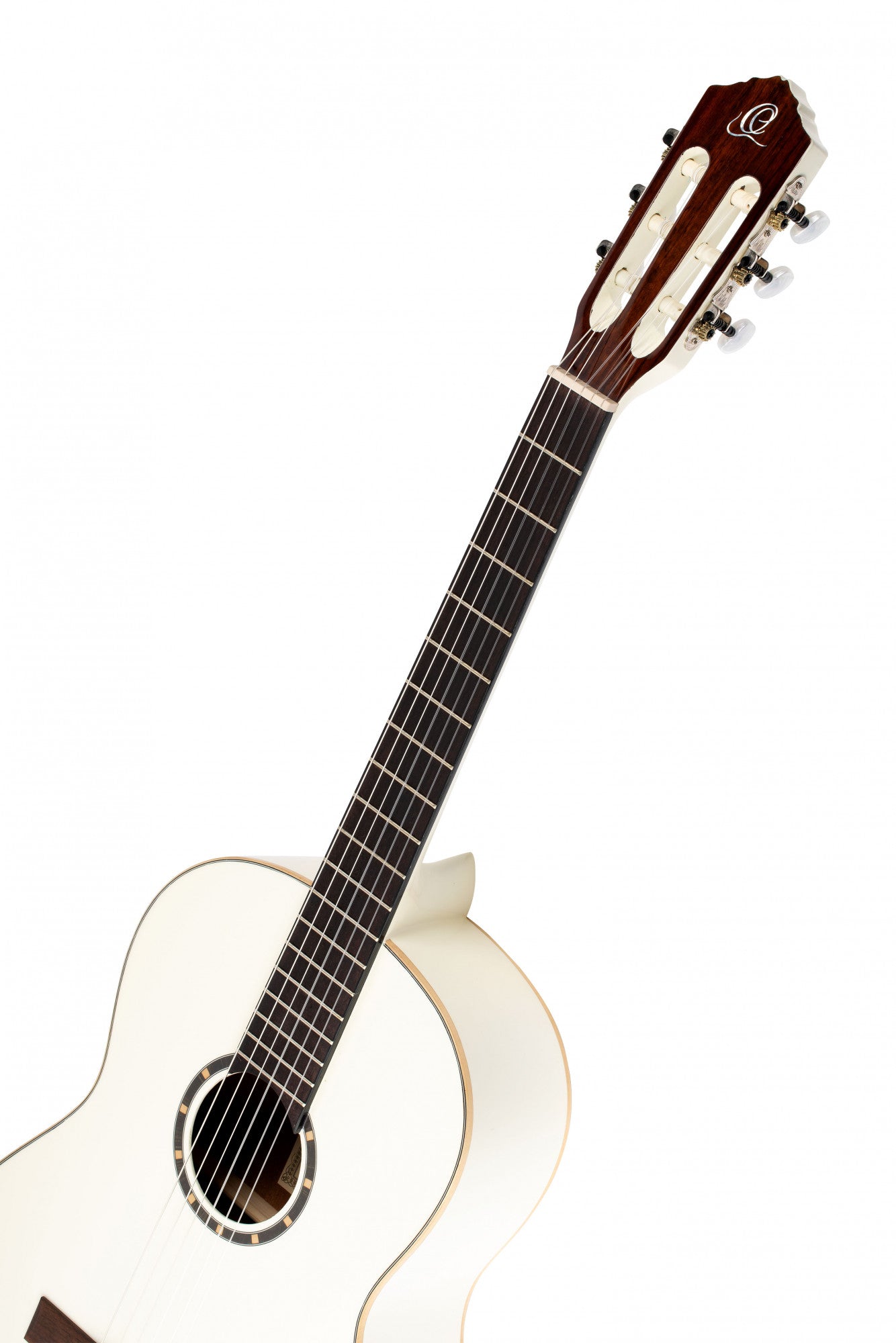 ORTEGA Family Series 4/4 Slim Neck Konzertgitarre 6 String - Weiß + Bag
