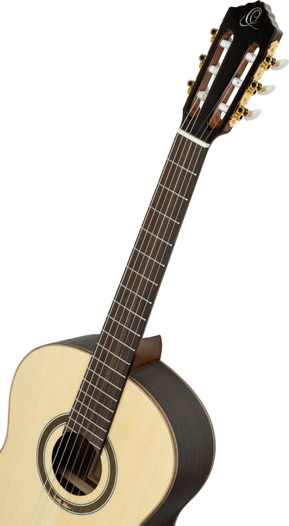ORTEGA Performer Series 4/4 Konzertgitarre 6-String - Natural + Gigbag