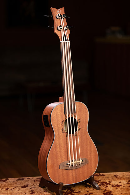 ORTEGA Lizard Serie Short Scale Fretless Uke Bass 4 String - Mahogany Natural + Bag