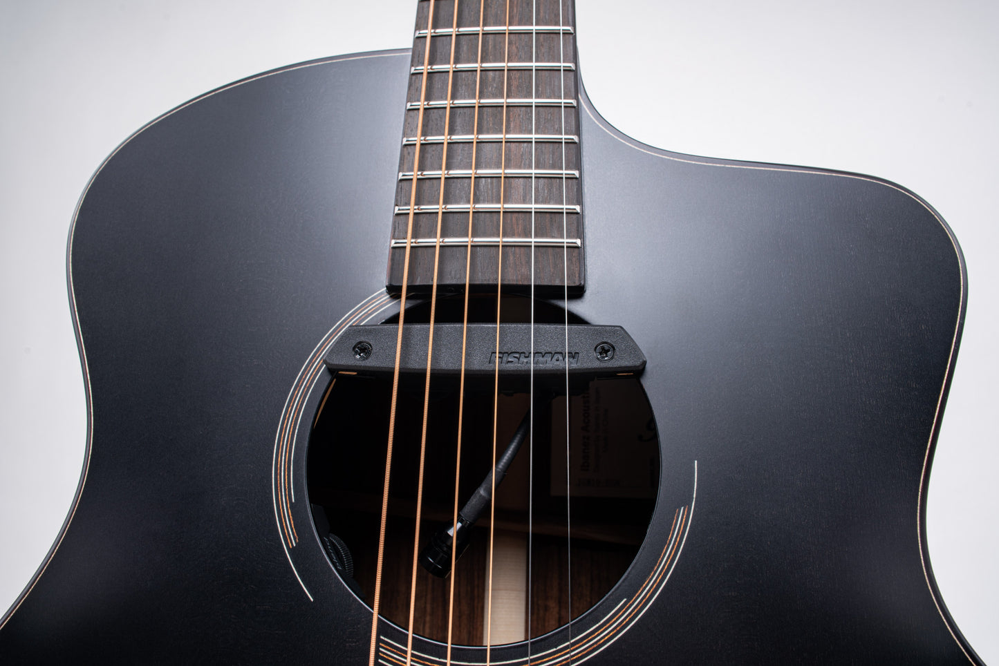 IBANEZ Jon Gomm Signature Acoustic Guitar 6-String - Black Satin Top / Natural High Gloss Back and Sides + Case