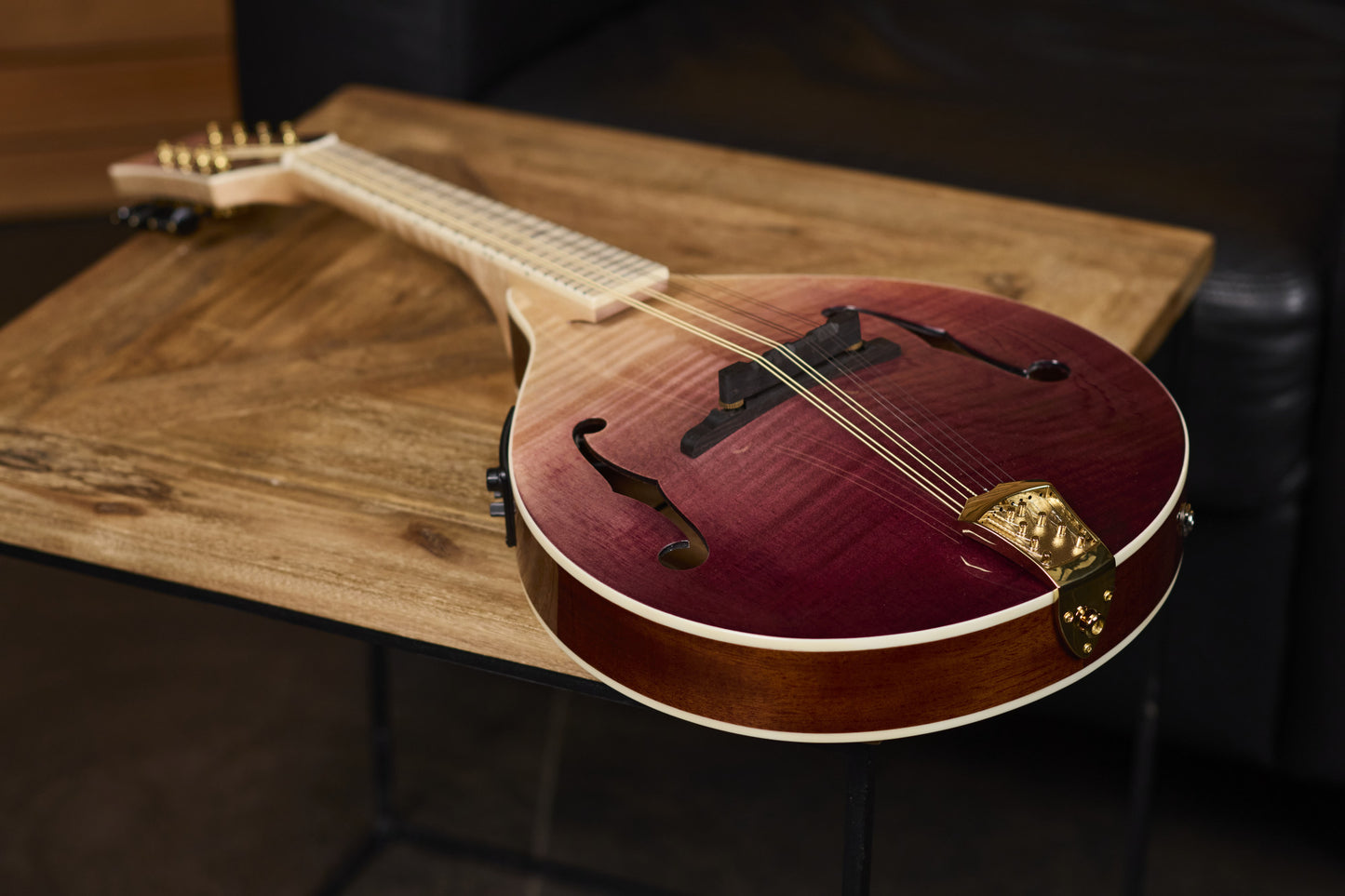 ORTEGA Americana Series A-Style Mandoline + Croco Leder Koffer