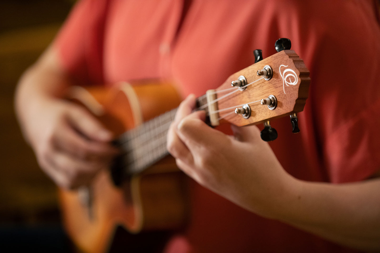 ORTEGA Earth Serie Konzert Preamp Ukulele 4 String - Sunburst